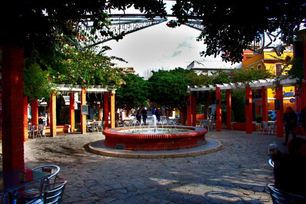 glorieta denia plaza